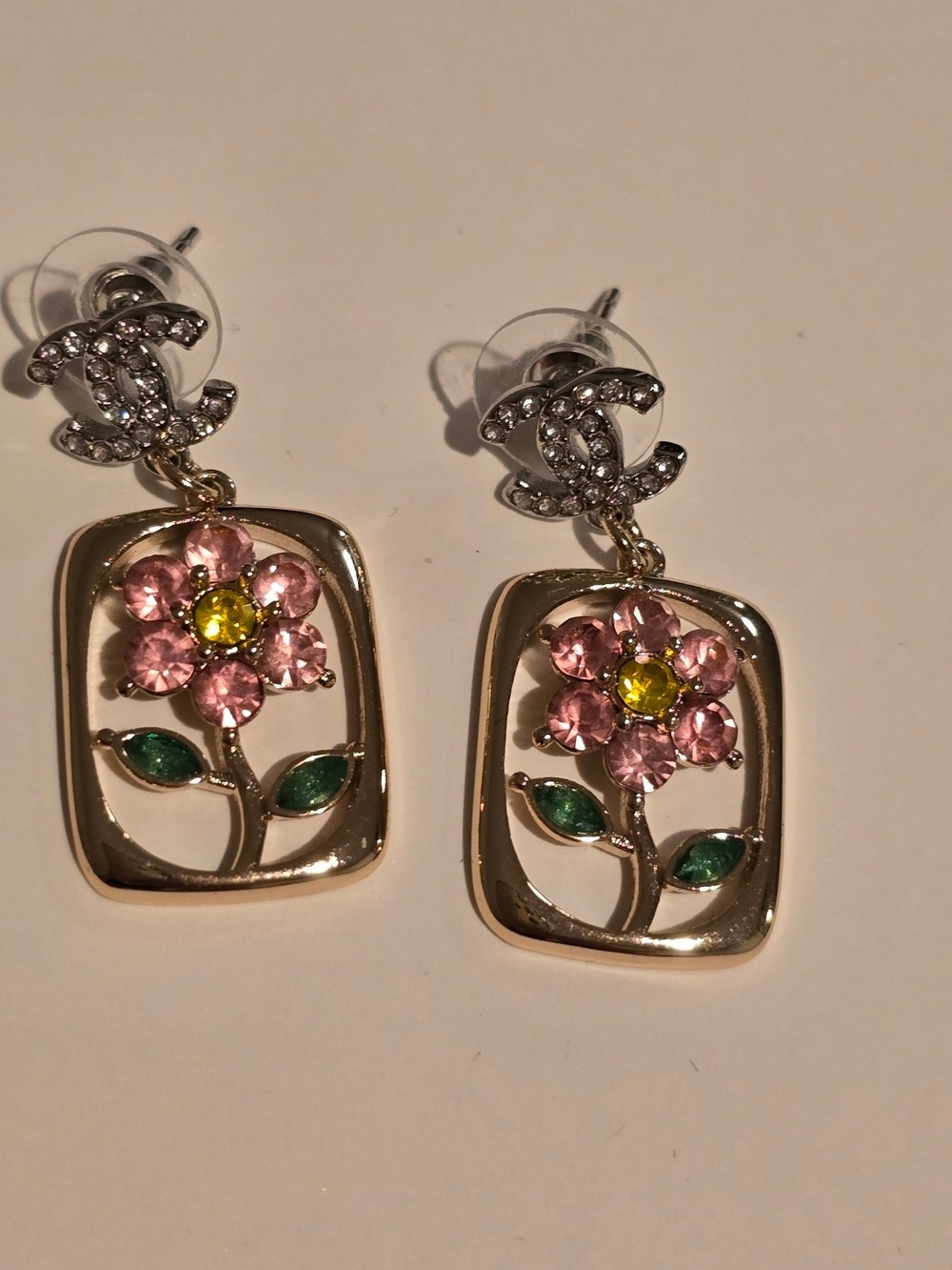 Chanel- Crystal Floral Drop Earrings - Pink & Green - Picture 1 of 7
